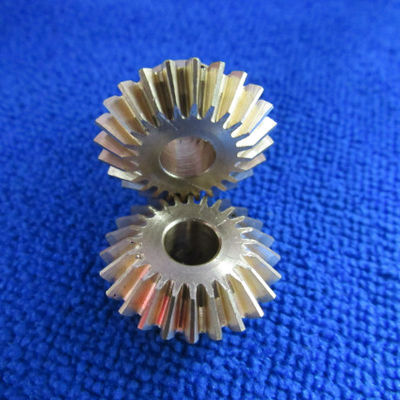 High-Precision Mikrobearbeitung Teile Kleiner Durchmesser Langlebiger CNC Messing Bevel Gear mit kurven Zahn
